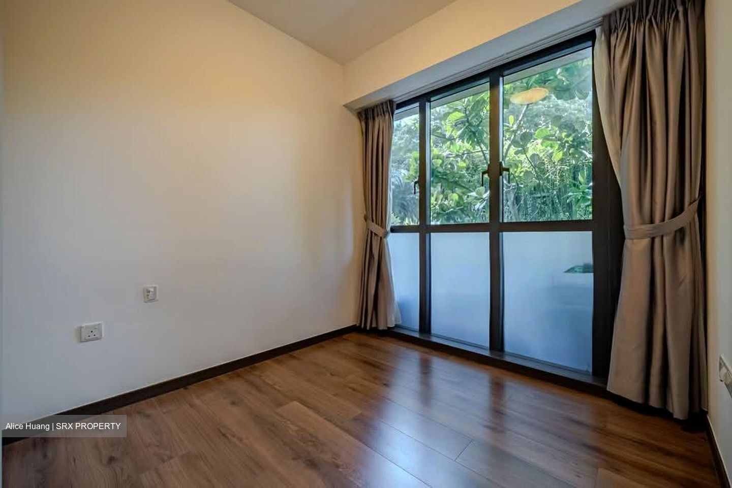 Lake Grande (D22), Condominium #557580201